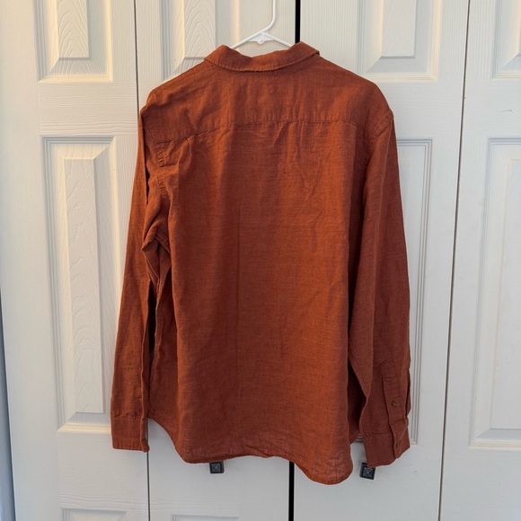 2 Men's Old Navy Everyday Linen Blend Button Up Shirts, Rust, Beige, Size L - Picture 4 of 11